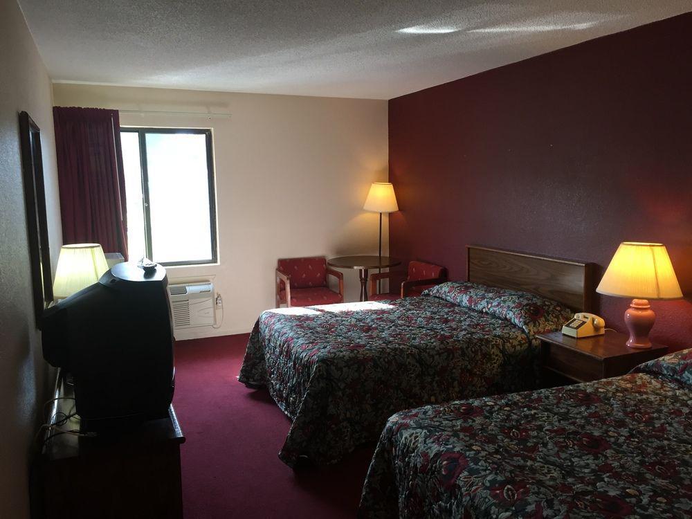 Red Roof Inn הילסוויל מראה חיצוני תמונה